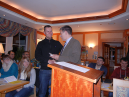 Verabschiedung von Dennis Ackermeier(links im Bild)
